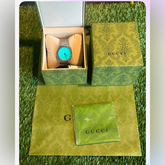 Blue Gucci 25H Thin StainlessSteel Bracelet 38mm Unisex Watch - Picture 2 of 7